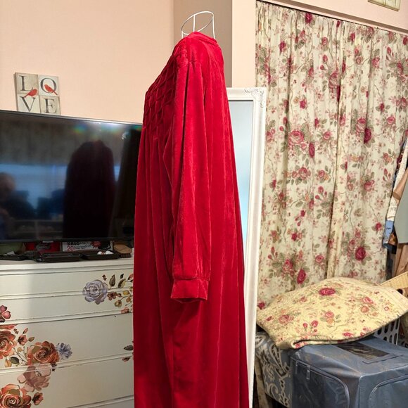 Womens Plus Velour Full Length Robe, Red, by Only Necessities, sz. 22/24 - Picture 3 of 9